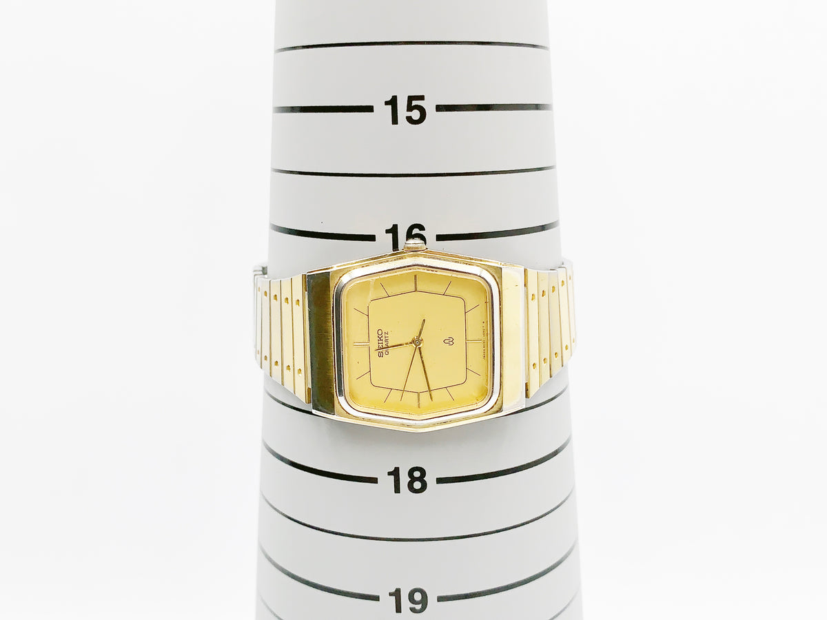 Seiko 6030-5560 Quartz — gold dial