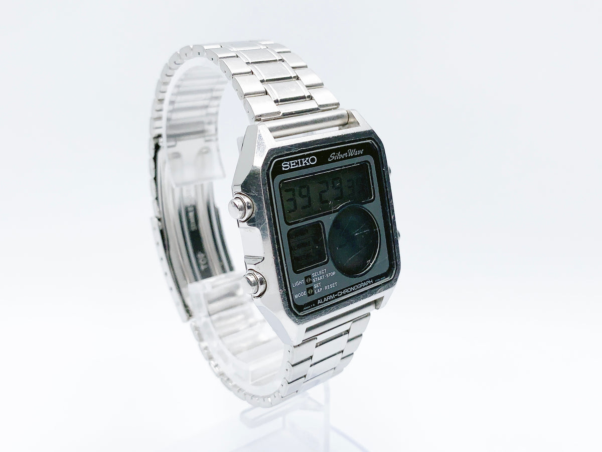 Seiko Silver Wave Alarm-Chronograph D138-5030 Quartz — black dial