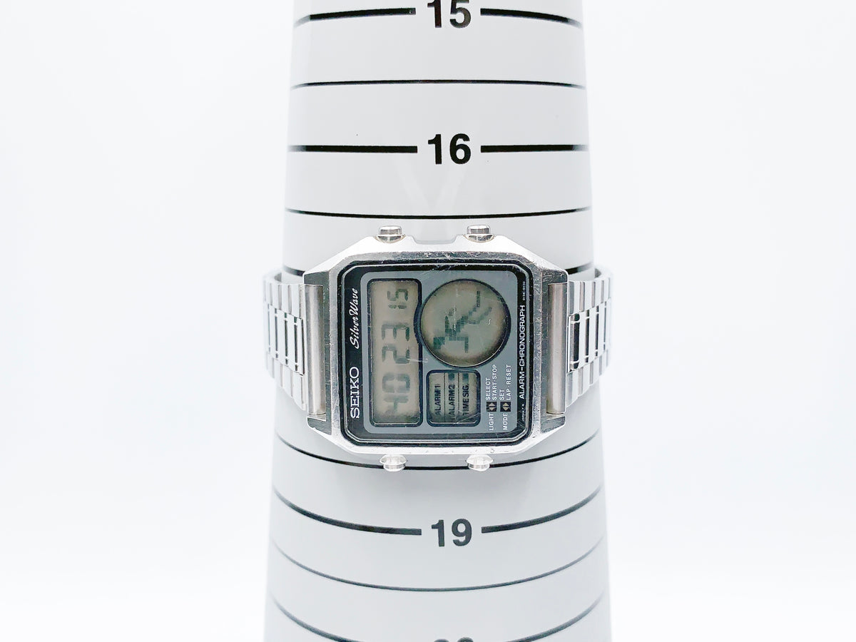 Seiko Silver Wave Alarm-Chronograph D138-5030 Quartz — black dial