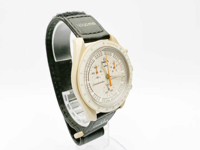 Swatch MoonSwatch Mission to Jupiter SO33C100 Quartz — grey dial