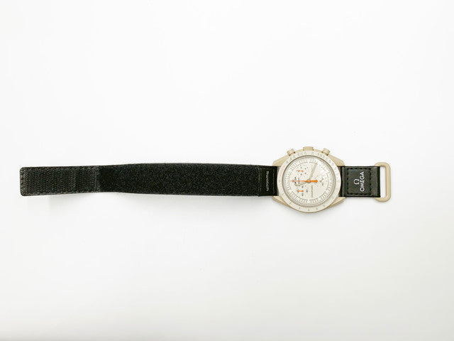 Swatch MoonSwatch Mission to Jupiter SO33C100 Quartz — grey dial