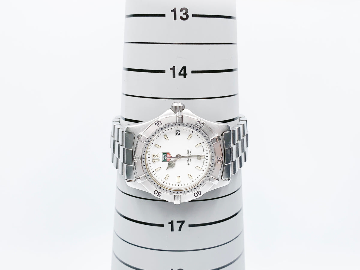 TAG Heuer Professional 2000 WK1211 Quartz — white dial