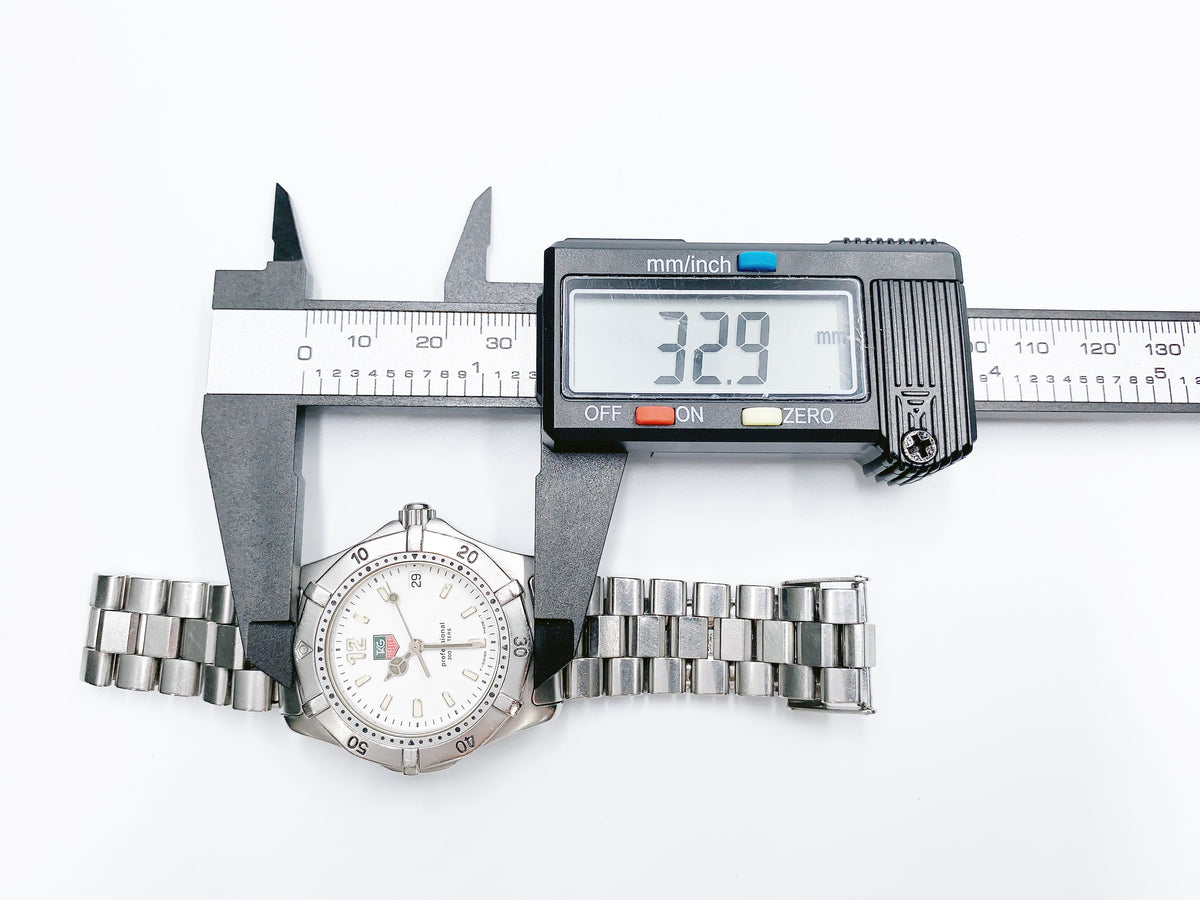 TAG Heuer Professional 2000 WK1211 Quartz — white dial
