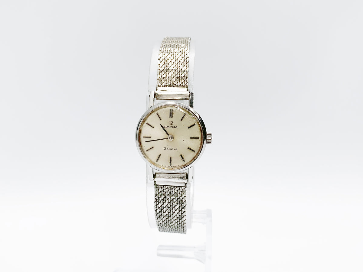 Omega Geneve hand-wound, ladies — silver dial