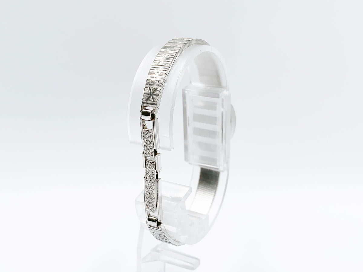 Rado hand-wound, ladies — silver dial