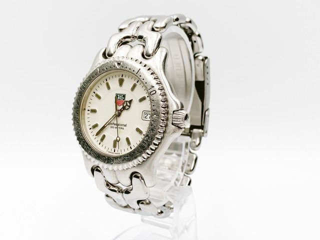 TAG Heuer Professional WG1112-K0 Quartz — white dial — photo 3