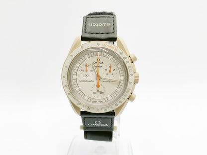 Swatch MoonSwatch Mission to Jupiter SO33C100 Quartz — grey dial