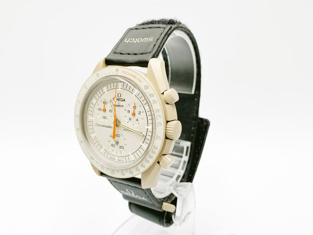 Swatch MoonSwatch Mission to Jupiter SO33C100 Quartz — grey dial