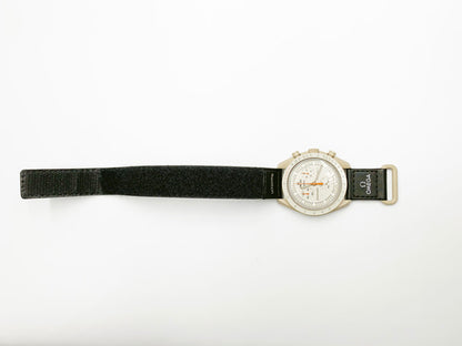Swatch MoonSwatch Mission to Jupiter SO33C100 Quartz — grey dial