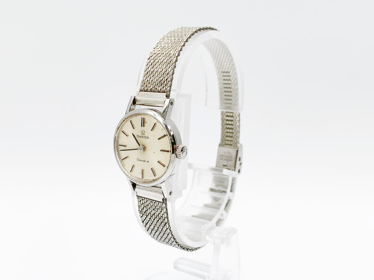 Omega Geneve hand-wound, ladies — silver dial